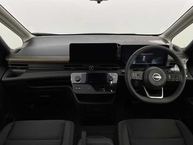 日産 セレナ e－パワー ハイウェイスター V 新潟県 2025(令7)年 0.1千km プリズムホワイト フリップダウンモニター/純正ナビ/　　フルセグ/BT/FM/AM/アラウンドビューモニター/レーダークルーズコントロール/両側パワースライドドア/LEDオートライト/オートハイビーム/純正16インチアルミホイール/ステアリングスイッチ/BSM/デジタルインナーミラー/置くだけ充電/スマートキー