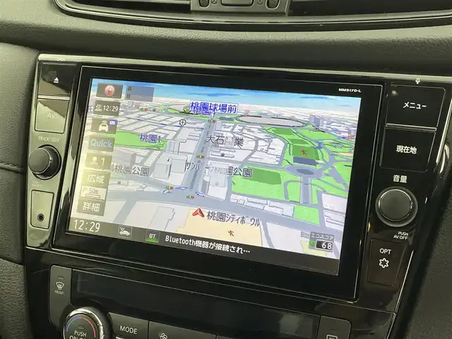 日産 エクストレイル 20X 福岡県 2018(平30)年 7.1万km ブリリアントホワイトパール 後席モニター　/純正ナビ（ＢＴ，フルセグＴＶ）　/バックカメラ　/ＥＴＣ　/前方ドラレコ　/コーナーセンサー　/エマージェンシーブレーキ　/レーンキープ　/ヒルディセントコントロール　/パワーバックドア　/ＬＥＤライト