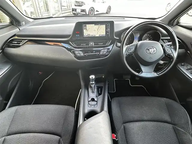 トヨタ Ｃ－ＨＲ S LEDエディション 福島県 2018(平30)年 3.6万km ホワイト/ブラックマイカ 2トーン 純正SDナビ/バックカメラ/フルセグTV/レーダークルーズコントロール/プリクラッシュセーフティ/レーンキープアシスト/オートホールド/ドライブレコーダー前後/LEDヘッドライト/オートハイビーム/純正17インチAW/ETC/ドアバイザー/フロアマット/プッシュスタート/スマートキー