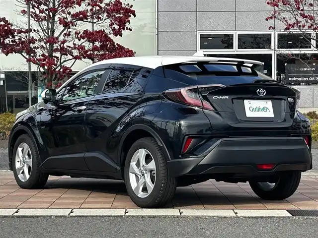 トヨタ Ｃ－ＨＲ S LEDエディション 福島県 2018(平30)年 3.6万km ホワイト/ブラックマイカ 2トーン 純正SDナビ/バックカメラ/フルセグTV/レーダークルーズコントロール/プリクラッシュセーフティ/レーンキープアシスト/オートホールド/ドライブレコーダー前後/LEDヘッドライト/オートハイビーム/純正17インチAW/ETC/ドアバイザー/フロアマット/プッシュスタート/スマートキー
