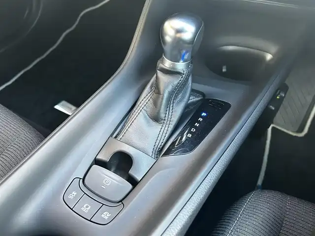 トヨタ Ｃ－ＨＲ S LEDエディション 福島県 2018(平30)年 3.6万km ホワイト/ブラックマイカ 2トーン 純正SDナビ/バックカメラ/フルセグTV/レーダークルーズコントロール/プリクラッシュセーフティ/レーンキープアシスト/オートホールド/ドライブレコーダー前後/LEDヘッドライト/オートハイビーム/純正17インチAW/ETC/ドアバイザー/フロアマット/プッシュスタート/スマートキー