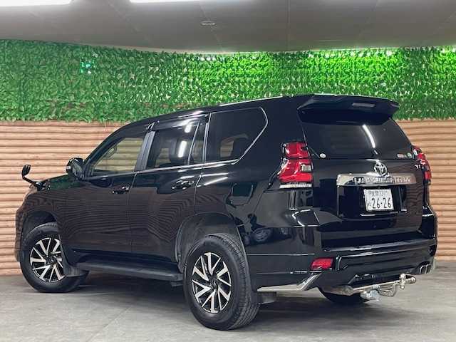 トヨタ ランドクルーザー プラド TX Lパッケージ 道央・札幌 2020(令2)年 3.3万km ブラック ワンオーナー/黒革シート/純正SDナビ/バックカメラ/モデリスタエアロ/モデリスタマフラー/社外17インチアルミホイール/前席パワーシート/前席エアシート/レーダークルーズコントロール/SOREXヒッチメンバー/LEDヘッドライト/LEDフォグランプ/ビルトインETC/保証書・取説