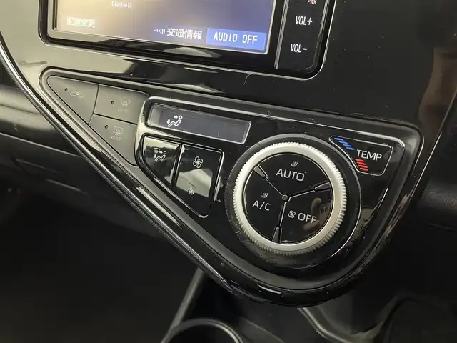 トヨタ アクア S スタイルブラック 群馬県 2019(平31)年 4.2万km ダークブルーマイカ 純正7インチナビ(NSZT-W68T)/・AM/FM/CD/DVD/BT/フルセグ/バックカメラ/ETC/純正ドライブレコーダー/Toyota Safety Sense C/・プリクラッシュセーフティ/・レーンディパーチャーアラート/・オートマチックハイビーム/先行車発進告知機能/ステアリングスイッチ/オートライト/LEDヘッドライト/スマートキー/プッシュスタート