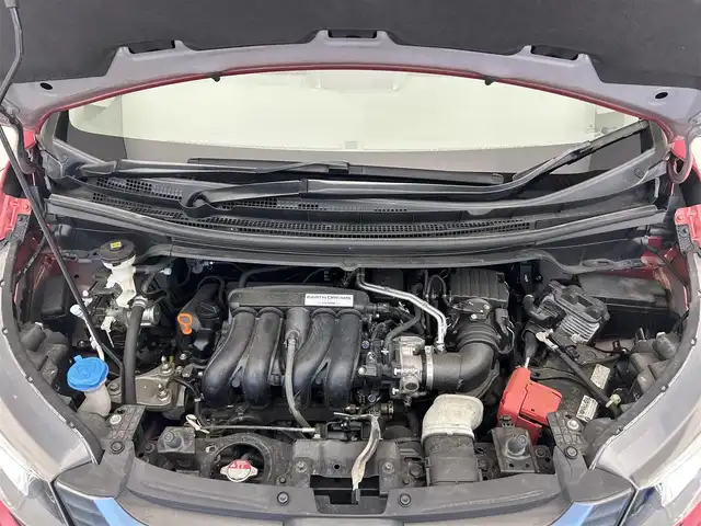 ホンダ フリード G ホンダセンシング 滋賀県 2018(平30)年 4.3万km プレミアムクリスタルレッドM 禁煙車/社外7インチナビ/（AM/FM/CD/DVD/TV/USB/SD/Bluetooth）/両側パワースライドドア/ホンダセンシング/-アダクティヴクルーズコントロール/-衝突軽減ブレーキ/-誤発進抑制機能/-路外逸脱抑制機能/バックカメラ/ドライブレコーダー/ビルトインETC/革巻きステアリング/ステアリングスイッチ/ウッド調パネル/ハーフレザーシート/電動格納ミラー/オートライト