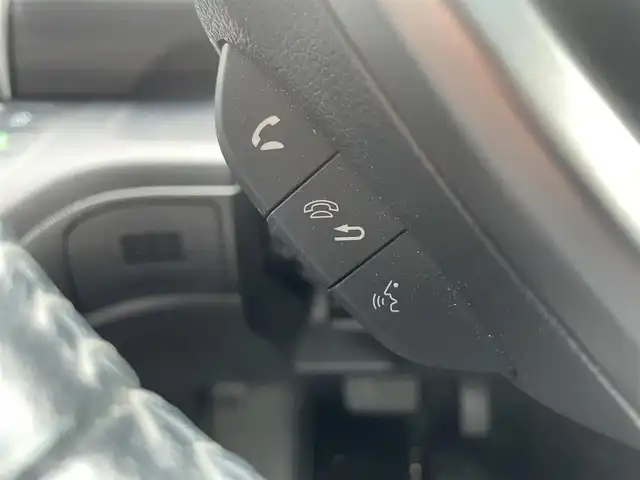 ホンダ フリード G ホンダセンシング 滋賀県 2018(平30)年 4.3万km プレミアムクリスタルレッドM 禁煙車/社外7インチナビ/（AM/FM/CD/DVD/TV/USB/SD/Bluetooth）/両側パワースライドドア/ホンダセンシング/-アダクティヴクルーズコントロール/-衝突軽減ブレーキ/-誤発進抑制機能/-路外逸脱抑制機能/バックカメラ/ドライブレコーダー/ビルトインETC/革巻きステアリング/ステアリングスイッチ/ウッド調パネル/ハーフレザーシート/電動格納ミラー/オートライト