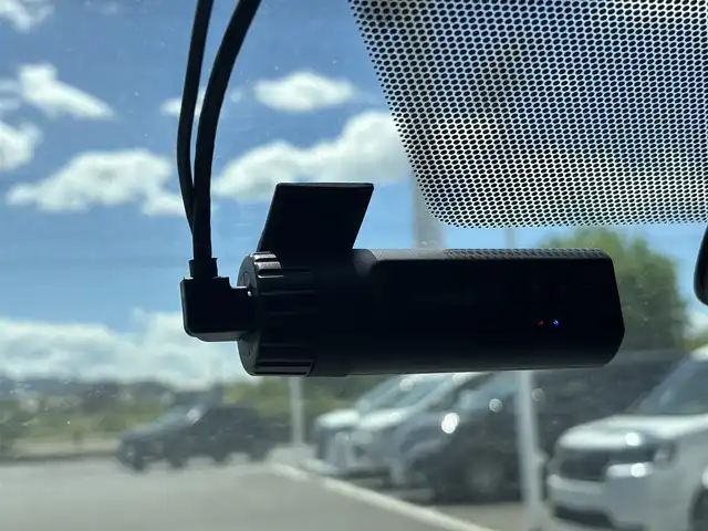 トヨタ ノア S－Z 奈良県 2022(令4)年 2.4万km ホワイトパールクリスタルシャイン 純正フルセグナビ　/Ｂｌｕｅｔｏｏｔｈ　/ＣＤ／ＤＶＤ　/ＵＳＢ入力端子　/ＨＤＭＩ/レーダークルーズコントロール　/スペアキー　/バックカメラ　/ハーフレザーシート　/両側パワースライドドア　/純正フロアマット/純正アルミホイール/純正ＬＥＤヘッドライト