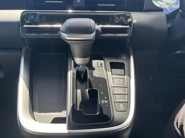 トヨタ ノア S－Z 奈良県 2022(令4)年 2.4万km ホワイトパールクリスタルシャイン 純正フルセグナビ　/Ｂｌｕｅｔｏｏｔｈ　/ＣＤ／ＤＶＤ　/ＵＳＢ入力端子　/ＨＤＭＩ/レーダークルーズコントロール　/スペアキー　/バックカメラ　/ハーフレザーシート　/両側パワースライドドア　/純正フロアマット/純正アルミホイール/純正ＬＥＤヘッドライト