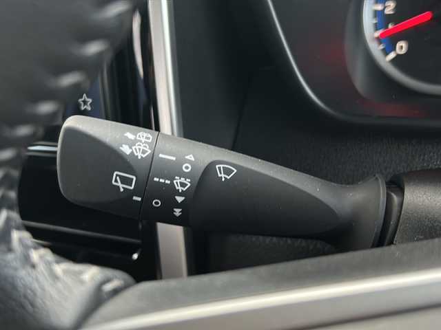 トヨタ ルーミー カスタムG 福岡県 2023(令5)年 2.1万km ブラックマイカメタリック ・純正9インチディスプレイオーディオ/-BT/フルセグ/AppleCarPlay/AndroidAuto/・バックカメラ/・レーダークルーズコントロール/・衝突軽減ブレーキ/・クリアランスソナー/・前後ドライブレコーダー【ZDR035】/・電動パーキングブレーキ/・ブレーキホールド/・オートライト/・オートハイビーム/・ステアリングリモコン/・サンシェード/・ウィンカーミラー/・横滑り防止装置/・車線逸脱警報/・LEDヘッドライト/・フォグランプ/・純正アルミ14インチ/・純正フロアマット/・スマートキー/・スペアキー×１