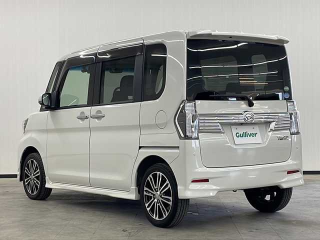 ダイハツ タント カスタム RS トップED SA Ⅲ 長崎県 2018(平30)年 4.7万km パールホワイトⅢ 純正8インチメモリナビ/（フルセグ/CD/DVD/Bluetooth）/アラウンドビューモニター/両側パワースライドドア/純正15インチアルミホイール/スロコン（Pivot　3-DRIVE-AC2）/ドライブレコーダー/ETC/衝突軽減ブレーキ/オートライト/オートマチックハイビーム/シートヒーター/ステアリングスイッチ/純正LEDヘッドライト/純正フロアマット/アイドリングストップ/電動格納ミラー/スペアキー