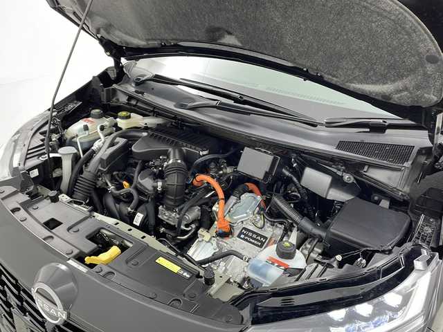 日産 オーラ ニスモ 宮城県 2022(令4)年 1.4万km スーパーブラック 禁煙車/アラウンドビューモニター/エマージェンシーブレーキ/車線逸脱警報/オートハイビームアシスト/前後コーナーセンサー/純正9インチナビ/・CD.DVD.SD.BT.USB/フルセグTV/デジタルインナーミラー/前席シートヒーター/LEDヘッドライト/LEDフォグランプ/アイドリングストップ/横滑り防止装置/電動パーキングブレーキ/オートホールド機能/ビルトインETC/純正ドライブレコーダー（FR）/プッシュスタート/スマートキー/純正エンジンスターター/純正17インチアルミホイール/純正フロアマット/冬タイヤ積込（純正サイズ）
