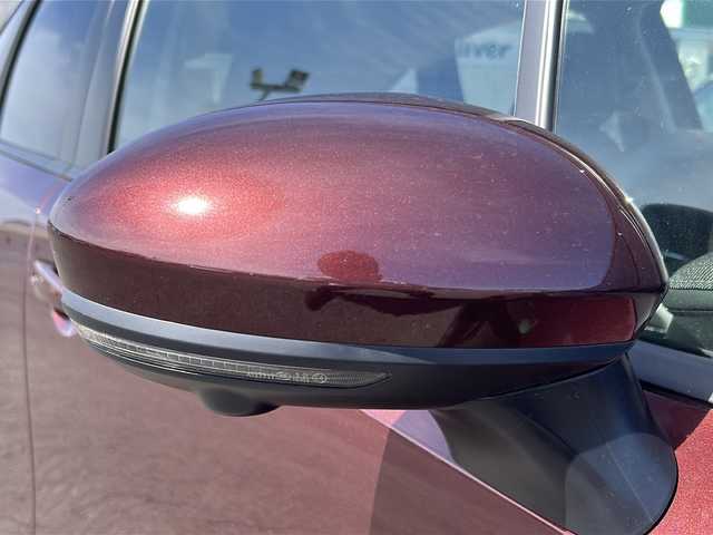 日産 オーラ G 茨城県 2022(令4)年 2.8万km バーガンディー エマージェンシーブレーキ/ふらつき警報/標識検知支援/後退時車両検知警報/純正SDナビ/　　BT/CD/DVD/フルセグ/アラウンドビューモニター/スマートルームミラー/LEDオートライト/コーナーセンサー/純正17インチアルミホイール/スマートキー/ETC