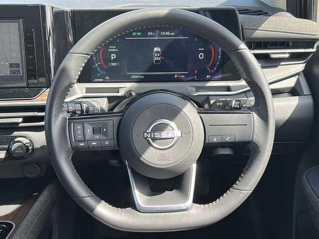 日産 オーラ G 茨城県 2022(令4)年 2.8万km バーガンディー エマージェンシーブレーキ/ふらつき警報/標識検知支援/後退時車両検知警報/純正SDナビ/　　BT/CD/DVD/フルセグ/アラウンドビューモニター/スマートルームミラー/LEDオートライト/コーナーセンサー/純正17インチアルミホイール/スマートキー/ETC