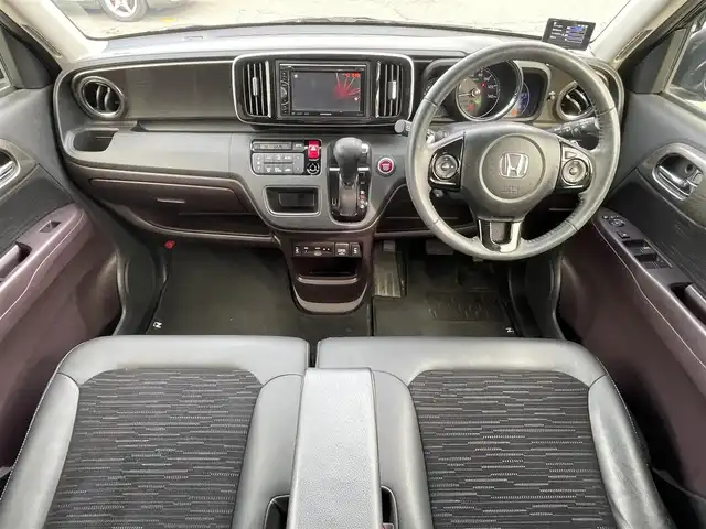 ホンダ Ｎ ＯＮＥ プレミアム ツアラー 青森県 2017(平29)年 5.5万km ブリティッシュグリーンP 4WD/ワンオーナー/社外ディスプレイオーディオ/・CD/DVD/USB/AUX/純正15AW/純正フロアマット/シートヒーター/エアーシート/ベンチシート/オートライト/フォグランプ/クルーズコントロール/パドルシフト/ETC/横滑り防止機能/アイドリングストップ/レーダー/エンジンスターター/保証書/取扱説明書