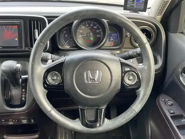 ホンダ Ｎ ＯＮＥ プレミアム ツアラー 青森県 2017(平29)年 5.5万km ブリティッシュグリーンP 4WD/ワンオーナー/社外ディスプレイオーディオ/・CD/DVD/USB/AUX/純正15AW/純正フロアマット/シートヒーター/エアーシート/ベンチシート/オートライト/フォグランプ/クルーズコントロール/パドルシフト/ETC/横滑り防止機能/アイドリングストップ/レーダー/エンジンスターター/保証書/取扱説明書