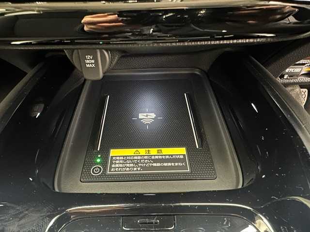 ホンダ ヴェゼル ハイブリッド e:HEV Z 兵庫県 2025(令7)年 0.1千km プラチナホワイトパール ・登録済み未使用車/・純正コネクトナビ/（フルセグ、ＢＴ、ＵＳＢ）　　/・apple　carplay/・androido auto/・バックカメラ　/・レーダークルーズコントロール　/・コーナーセンサー　　/・踏み間違い　/・PCS/・BSI/・LKA/・DAC/・BREAK　HOLD/・ビルトインETC２．０　/・パワーバックドア/・シートヒーター　/・ISOFIX　/・ハーフレザー/・ステアリングヒーター/・パドルシフト/・ＬＥＤヘッドライト/・LEDフォグランプ/・オートハイ/・オートライト/・スペアキー×１/・ワイヤレス充電/・電子パーキング　