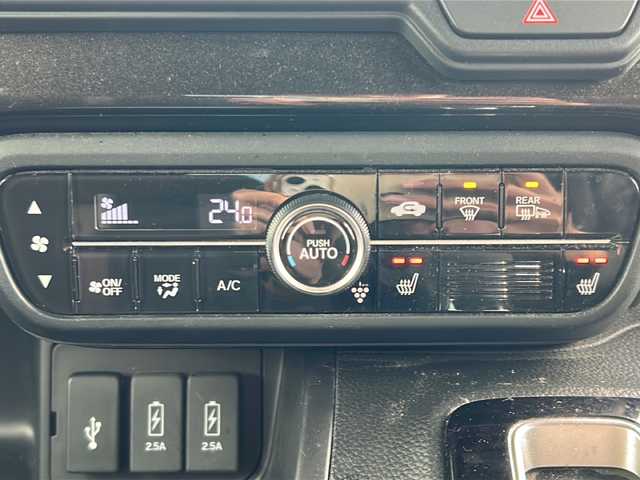 ホンダ Ｎ ＢＯＸ カスタム G L ホンダセンシング 山形県 2020(令2)年 11.4万km ブリリアントスポーティブルーメタリック2トーン ・4WD/・ホンダセンシング/・アダプティブ・クルーズ・コントロール/・片側パワースライドドア/・純正メモリナビ/CD、DVD、BT、TV再生可能/・バックカメラ/・LEDオートライト/・オートマチックハイビーム/・前席シートヒーター/・ビルトインETC/・純正AW/・純正フロアマット/・スマートキー/・電動格納ウィンカーミラー/・ドアバイザー