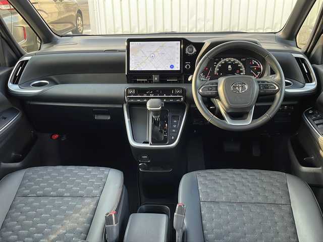 トヨタ ヴォクシー S－Z 道北・旭川 2022(令4)年 3.7万km グリッターブラックガラスフレーク /ワンオーナー//寒冷地仕様//禁煙車　//純正１０．５インチメモリーナビ//ＣＤ・ＤＶＤ・ＢＴ・フルセグ//純正エンジンスターター//両側パワースライドドア//ユニバーサルステップ//ハーフレザーシート//前席シートヒーター//前後ドライブレコーダー//バックカメラ//セーフティセンス//プリクラッシュブレーキ//レーンデパーチャーアラート//レーダークルーズコントロール//プロアクティブドライビングアシスト//パーキングサポートブレーキ//ロードサインアシスト//クリアランスソナー//ＬＥＤヘッドライト//オートライト//リアサンシェード//ＥＴＣ2.0//保証書//スペアキー×１