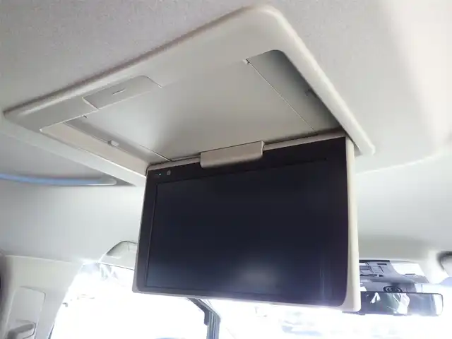 トヨタ アルファード S 千葉県 2019(平31)年 5.6万km ホワイトパールクリスタルシャイン Toyota Safety Sense/・プリクラッシュセーフティ/・レーンディパーチャーアラート/・オートハイビーム/・レーダークルーズコントロール/両側パワースライドドア/10インチ純正SDナビ/地デジTV/【DVD/CD再生機能　Bluetooth接続】/バックカメラ/フリップダウンモニター/ドライブレコーダー（前後撮影）/革巻きステアリング/ステアリングスイッチ/ETC/LEDヘッドライト/フォグライト/ウインカーミラー/クリアランスソナー/社外17インチアルミホイル/サイド/カーテンエアバッグ/スマートキー