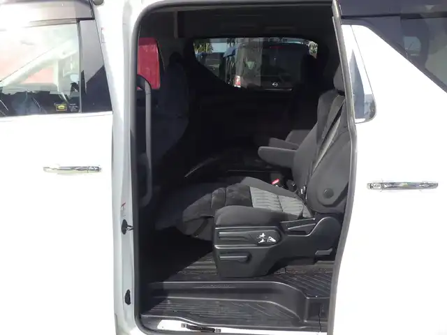 トヨタ アルファード S 千葉県 2019(平31)年 5.6万km ホワイトパールクリスタルシャイン Toyota Safety Sense/・プリクラッシュセーフティ/・レーンディパーチャーアラート/・オートハイビーム/・レーダークルーズコントロール/両側パワースライドドア/10インチ純正SDナビ/地デジTV/【DVD/CD再生機能　Bluetooth接続】/バックカメラ/フリップダウンモニター/ドライブレコーダー（前後撮影）/革巻きステアリング/ステアリングスイッチ/ETC/LEDヘッドライト/フォグライト/ウインカーミラー/クリアランスソナー/社外17インチアルミホイル/サイド/カーテンエアバッグ/スマートキー