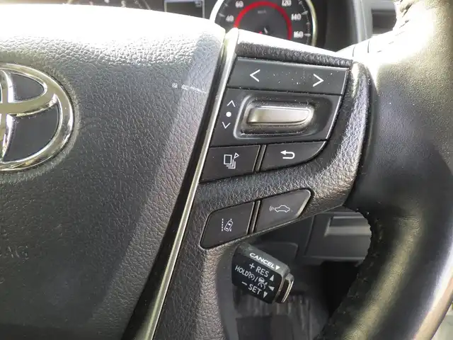 トヨタ アルファード S 千葉県 2019(平31)年 5.6万km ホワイトパールクリスタルシャイン Toyota Safety Sense/・プリクラッシュセーフティ/・レーンディパーチャーアラート/・オートハイビーム/・レーダークルーズコントロール/両側パワースライドドア/10インチ純正SDナビ/地デジTV/【DVD/CD再生機能　Bluetooth接続】/バックカメラ/フリップダウンモニター/ドライブレコーダー（前後撮影）/革巻きステアリング/ステアリングスイッチ/ETC/LEDヘッドライト/フォグライト/ウインカーミラー/クリアランスソナー/社外17インチアルミホイル/サイド/カーテンエアバッグ/スマートキー