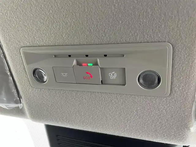 日産 セレナ e－パワー ハイウェイスター V 富山県 2025(令7)年 0.1千km プリズムホワイト 登録済未使用車/純正12.3型ナビ（AM/FM/BT/USB/HDMI）/フルセグTV/全方位カメラ/純正11型後席モニター/前後ドライブレコーダー/ETC/デジタルインナーミラー/ブラインドスポットモニター/衝突被害軽減システム/レーダークルーズコントロール/レーンキープアシスト/コーナーセンサー/横滑り防止装置/アイドリングストップ/純正アルミホイール/オートLEDライト/オートマチックハイビーム/フォグライト/オートホールド付電子パーキング/革巻きステアリング/ステアリングスイッチ/スマートキー/スペアキー