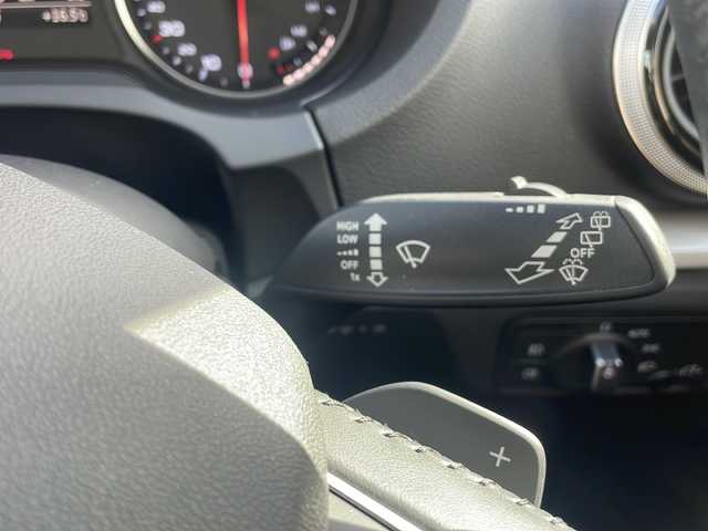 アウディ Ａ３ スポーツバック 1．4 TFSI 大阪府 2015(平27)年 2.9万km 青Ｍ メーカー純正ナビ/バックカメラ/ビルトインETC/HIDヘッドライト/フォグランプ/純正16インチAW/クルーズコントロール/ウインカーミラー/黒革シート/革巻きステアリング/パドルシフト/ドライブレコーダー/フロアマット/保証書/取扱説明書