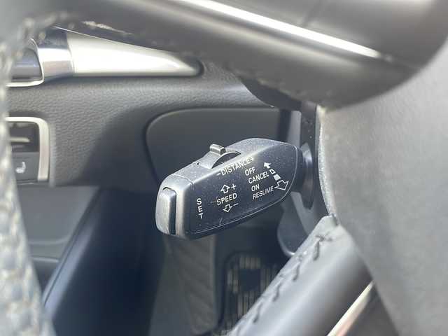 アウディ Ａ３ スポーツバック 1．4 TFSI 大阪府 2015(平27)年 2.9万km 青Ｍ メーカー純正ナビ/バックカメラ/ビルトインETC/HIDヘッドライト/フォグランプ/純正16インチAW/クルーズコントロール/ウインカーミラー/黒革シート/革巻きステアリング/パドルシフト/ドライブレコーダー/フロアマット/保証書/取扱説明書