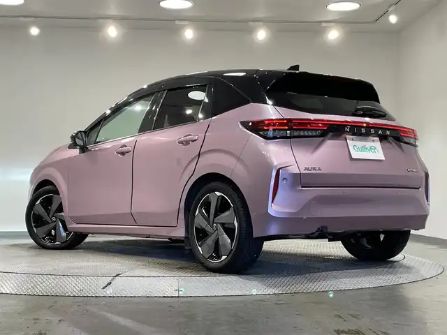 日産 オーラ G レザーエディション 愛知県 2021(令3)年 2.1万km ピンクⅡ 純正9インチナビ/衝突軽減ブレーキ/アラウンドビューモニター/LEDヘッドライト/ETC/ドライブレコーダー/デジタルインナーミラー/ブラインドスポットモニター/フルセグTV/Bluetooth/コーナーセンサー/レーンキープアシスト/オートハイビーム/プッシュスタート/スマートキー/CD/DVD再生/ミュージックサーバー/純正フロアマット/純正アルミホイール/オートライト/本革シート/禁煙車/ウィンカーミラー/電動格納ミラー/フォグランプ/電動パーキングブレーキ/オートブレーキホールド/オートエアコン