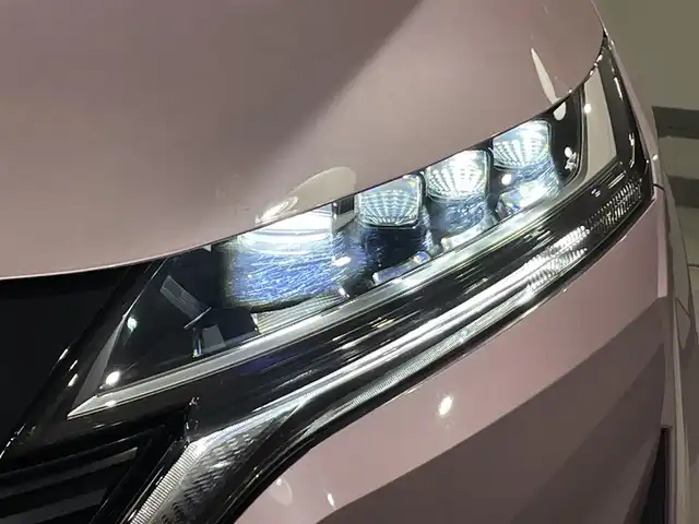 日産 オーラ G レザーエディション 愛知県 2021(令3)年 2.1万km ピンクⅡ 純正9インチナビ/衝突軽減ブレーキ/アラウンドビューモニター/LEDヘッドライト/ETC/ドライブレコーダー/デジタルインナーミラー/ブラインドスポットモニター/フルセグTV/Bluetooth/コーナーセンサー/レーンキープアシスト/オートハイビーム/プッシュスタート/スマートキー/CD/DVD再生/ミュージックサーバー/純正フロアマット/純正アルミホイール/オートライト/本革シート/禁煙車/ウィンカーミラー/電動格納ミラー/フォグランプ/電動パーキングブレーキ/オートブレーキホールド/オートエアコン