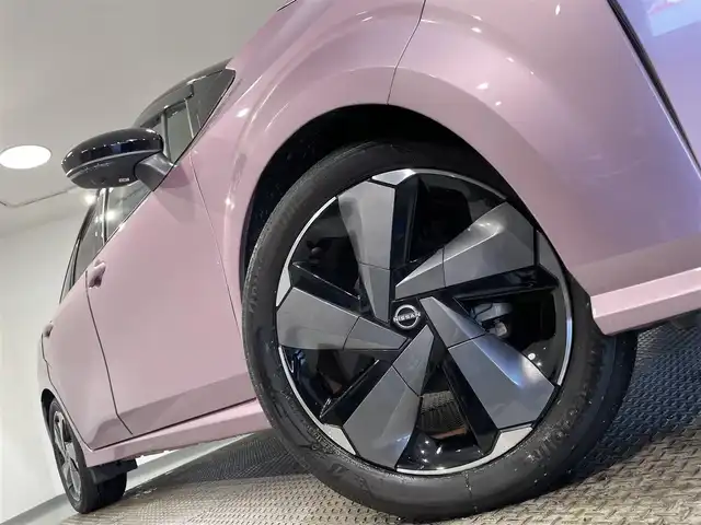 日産 オーラ G レザーエディション 愛知県 2021(令3)年 2.1万km ピンクⅡ 純正9インチナビ/衝突軽減ブレーキ/アラウンドビューモニター/LEDヘッドライト/ETC/ドライブレコーダー/デジタルインナーミラー/ブラインドスポットモニター/フルセグTV/Bluetooth/コーナーセンサー/レーンキープアシスト/オートハイビーム/プッシュスタート/スマートキー/CD/DVD再生/ミュージックサーバー/純正フロアマット/純正アルミホイール/オートライト/本革シート/禁煙車/ウィンカーミラー/電動格納ミラー/フォグランプ/電動パーキングブレーキ/オートブレーキホールド/オートエアコン