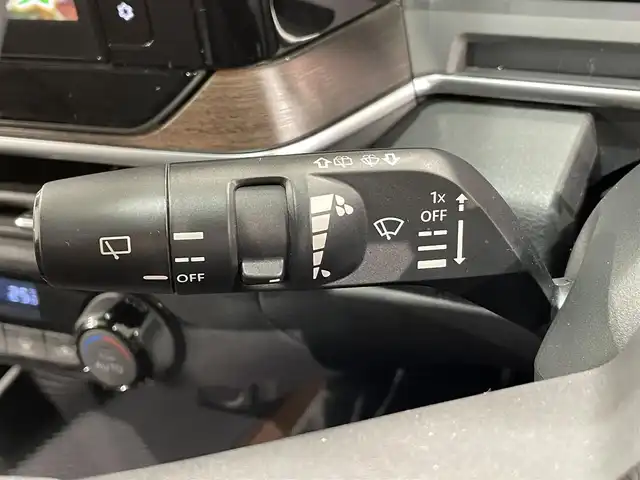 日産 オーラ G レザーエディション 愛知県 2021(令3)年 2.1万km ピンクⅡ 純正9インチナビ/衝突軽減ブレーキ/アラウンドビューモニター/LEDヘッドライト/ETC/ドライブレコーダー/デジタルインナーミラー/ブラインドスポットモニター/フルセグTV/Bluetooth/コーナーセンサー/レーンキープアシスト/オートハイビーム/プッシュスタート/スマートキー/CD/DVD再生/ミュージックサーバー/純正フロアマット/純正アルミホイール/オートライト/本革シート/禁煙車/ウィンカーミラー/電動格納ミラー/フォグランプ/電動パーキングブレーキ/オートブレーキホールド/オートエアコン