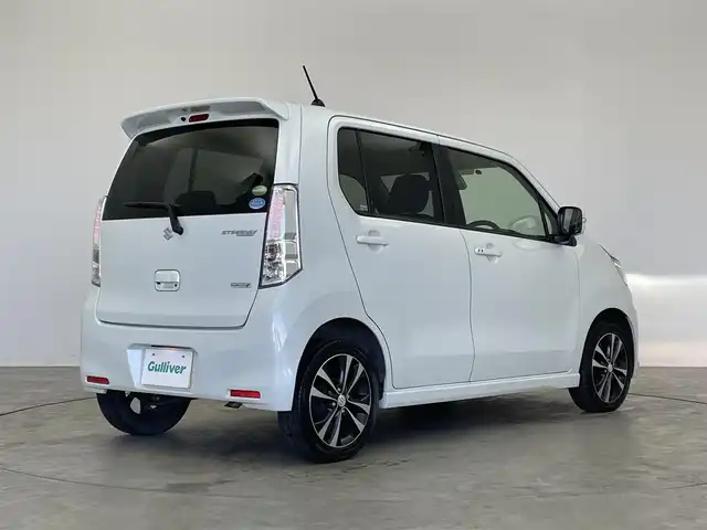 スズキ ワゴンＲ スティングレー T 埼玉県 2013(平25)年 3.8万km パールホワイト 社外ナビ　バックカメラ　ＥＴＣ　衝突被害軽減ブレーキ　ＤＶＤ再生　ステアリングスイッチ　パドルシフト　オートエアコン　純正アルミホイール　プッシュスタート　スマートキー　オートライト　ＨＩＤライト