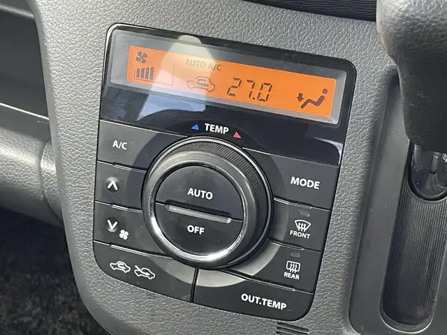 スズキ ワゴンＲ スティングレー T 埼玉県 2013(平25)年 3.8万km パールホワイト 社外ナビ　バックカメラ　ＥＴＣ　衝突被害軽減ブレーキ　ＤＶＤ再生　ステアリングスイッチ　パドルシフト　オートエアコン　純正アルミホイール　プッシュスタート　スマートキー　オートライト　ＨＩＤライト