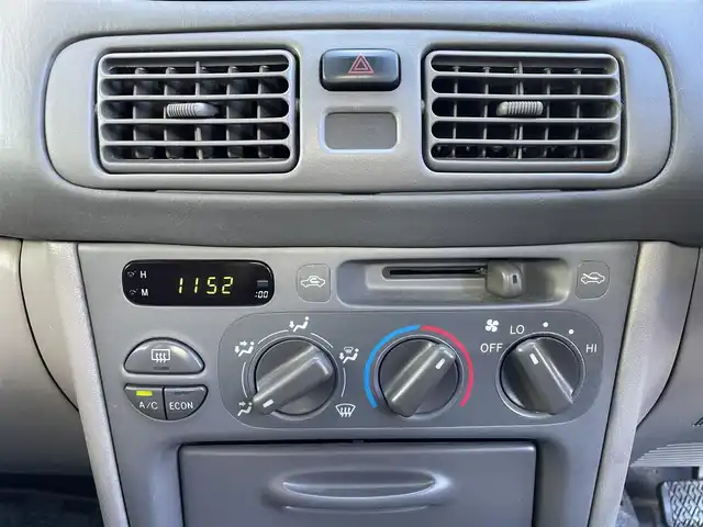 トヨタ カローラ XE サルーン リミテッド 宮城県 2000(平12)年 13.1万km シルバーM ワンオーナー/純正CD/CS/スペアキーあり/保証書/取扱説明書