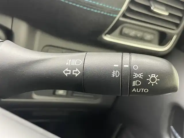 日産 セレナ ライダー 熊本県 2017(平29)年 6.6万km ブリリアントホワイトパール 禁煙車/純正ナビMM516D-L/CD/DVD/BlueRay/BT/フルセグTV/AM/FM)/純正フリップダウンモニター/純正前のみドライブレコーダー/ビルトインETC/後席左側ハンズフリーオートスライドドア/両側パワースライドドア/アラウンドビューモニター/クルーズコントロール/衝突軽減ブレーキ/レーンキープアシスト/横滑り防止/アイドリングストップ/前後クリアランスソナー/純正フロアマット/純正１６インチAW/オートライト/LEDヘッドライト/フォグライト/スマートキー/プッシュスタート/スペアキー1本/保証書/取扱説明書