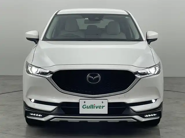 マツダ ＣＸ－５ XD Lパッケージ 福岡県 2017(平29)年 2.3万km スノーフレイクホワイトパールマイカ ＤＡＭＤフルエアロ　/純正ナビ　/フルセグTV/バック、サイドカメラ　/ＥＴＣ　/前後ドライブレコーダー　/レーダークルーズコントロール　/コーナーセンサー　/衝突被害軽減ブレーキ　/レーンキープ　/ＢＳＭ　/ＭＴモード付き　/パワーバックドア　/本革シート　/シートヒーター　/パワーシート　/ステアリングヒーター　/純正１９インチアルミホイール