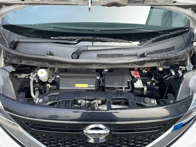 日産 ルークス ハイウェイスター X 山口県 2020(令2)年 5.9万km ホワイトパール 9インチ純正SDナビ【MM319D-L】/Bluetoothオーディオ/純正フルセグTV/DVD再生機能/アラウンドビューモニター/両側パワースライドドア/プロパイロット/ドライブレコーダー/ETC/電動パーキング/オートブレーキホールド/インテリジェントエマージェンシーブレーキ/LEDヘッドランプ/フォグライト/スマートキー/プッシュスタート/オートエアコン/後席サーキュレーター/純正14インチアルミホイール