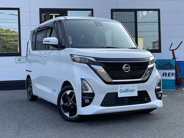 日産 ルークス ハイウェイスター X 山口県 2020(令2)年 5.9万km ホワイトパール 9インチ純正SDナビ【MM319D-L】/Bluetoothオーディオ/純正フルセグTV/DVD再生機能/アラウンドビューモニター/両側パワースライドドア/プロパイロット/ドライブレコーダー/ETC/電動パーキング/オートブレーキホールド/インテリジェントエマージェンシーブレーキ/LEDヘッドランプ/フォグライト/スマートキー/プッシュスタート/オートエアコン/後席サーキュレーター/純正14インチアルミホイール