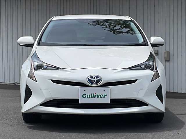 トヨタ プリウス S 長野県 2018(平30)年 5.1万km スーパーホワイトⅡ ４WD/トヨタセーフティセンス/ケンウッドメモリナビ/バックカメラ/ETC/ドライブレコーダー/純正１５インチアルミ/LEDヘッドライト/スマートキー/スペアキー/取説