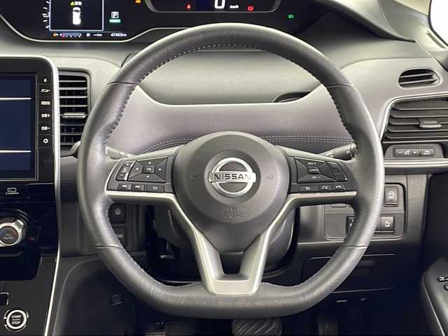 日産 セレナ ハイウェイスター V 鹿児島県 2020(令2)年 4.8万km マルーンレッド 純正10インチナビゲーションシステム/CD/DVD/Bluetooth/ブルーレイ/アラウンドビューモニター/エマージェンシーブレーキ/両側電動スライドドア/純正フリップダウンモニター/フォグライト/LEDヘッドライト/電動格納ミラー/純正ドライブレコーダー/純正アルミホイール/クルーズコントロール/純正ETC