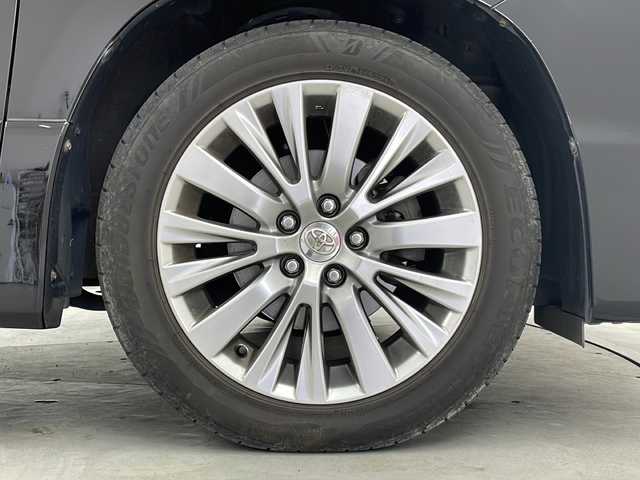 トヨタ ヴェルファイア 2．4Z ゴールデンアイズⅡ 群馬県 2014(平26)年 5.5万km ブラック 純正９型ナビ　純正１１型後席モニター　バックカメラ　両側電動スライドドア　ハーフレザーシート　電動リアゲート　クリアランスソナー　ウッドコンビハンドル　レザーステアリング　ＨＩＤヘッドライト　禁煙車
