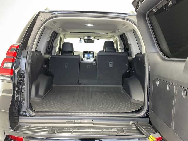トヨタ ランドクルーザー プラド TX Lパッケージ 愛知県 2021(令3)年 3.1万km アティチュードブラックマイカ 衝突被害軽減ブレーキ/モデリスタエアロパーツ/純正9インチSDナビ（あり）/サンルーフ/レーダークルーズコントロール/シートヒーター/エアーシート/フルセグTV/CD DVD/Bluetooth/バックカメラ/パワーシート/コーナーセンサー/アルミホイール/ルーフレール/ETC2.0/4WD/LEDヘッドライト/ダウンヒルアシストコントロール/ドライブレコーダー/ステアリングスイッチ/スマートキー/プッシュスタート