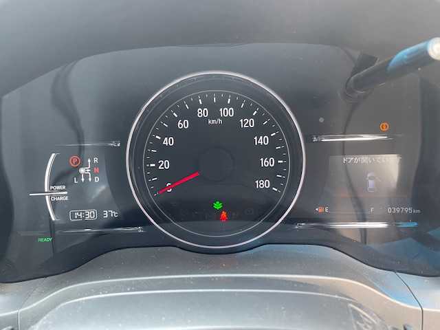 ホンダ ヴェゼル ハイブリッド RS ホンダセンシング 愛知県 2018(平30)年 4万km プラチナホワイトパール 衝突軽減ブレーキ　/レーンキープアシスト　/アダプティブクルーズコントロール　/シートヒーター　/パワーシート　/ナビ　/フルセグＴＶ　/バックカメラ　/ビルトインＥＴＣ　/ＬＥＤヘッドライト/オートライト　/スマートキー