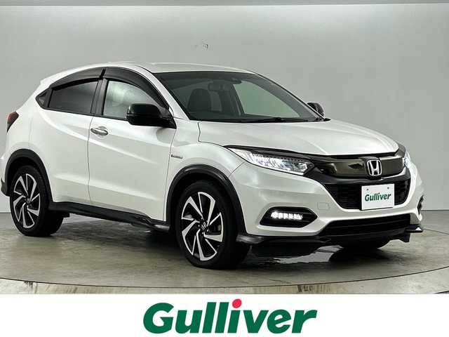 ホンダ ヴェゼル ハイブリッド RS ホンダセンシング 愛知県 2018(平30)年 4万km プラチナホワイトパール 禁煙車/純正8インチナビ/（CD/DVD/Bluetooth/フルセグTV/SD/HDMI)/バックカメラ/ホンダセンシング/・衝突軽減ブレーキ/・レーンキープアシスト/・レーダークルーズコントロール/・誤発進抑制機能/ETC/シートヒーター/パワーシート/メモリシート/純正18インチアルミホイール/パドルシフト/アイドリングストップ/スマートキー/プッシュスタート/LEDヘッドライト/フロントフォグランプ/オートライト/横滑り防止装置