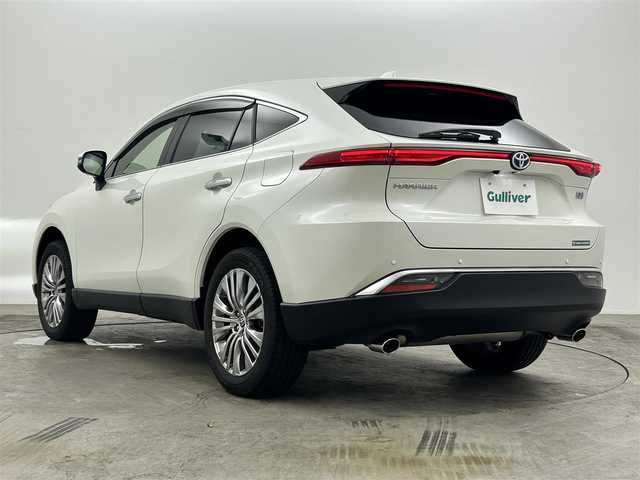 トヨタ ハリアー ハイブリッド Z 岡山県 2022(令4)年 1.8万km ホワイトパールクリスタルシャイン ＪＢＬサウンドシステム/純正１２．３型ディスプレイオーディオ/(USB/AUX/BT/MiraCast/フルセグTV)/全周囲カメラ/ビルトインＥＴＣ２．０/純正ドライブレコーダー/デジタルインナーミラー/パワーリアゲート/衝突軽減ブレーキ/レーンキープアシスト/レーダークルーズコントロール/オートハイビームアシスト/ＬＥＤオートヘッドライト/ブラインドスポットモニター/ミラーヒーター/スマートキー
