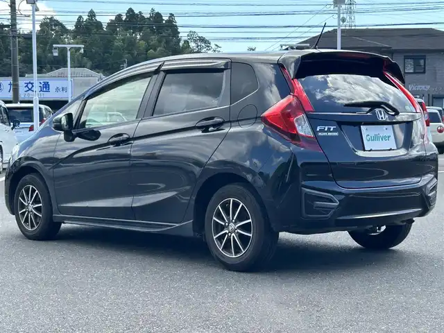ホンダ フィット 13G Fパッケージ ファインED 鹿児島県 2016(平28)年 9.7万km クリスタルブラックパール シティブレーキアクティブシステム/純正メモリナビ/　　CD/DVD/フルセグTV/バックカメラ/14インチアルミホイール/ステアリングスイッチ/オートエアコン/スマートキー/ETC