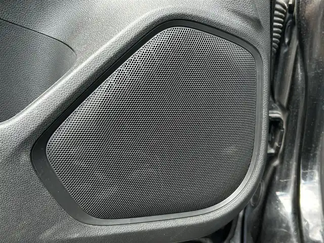 ホンダ フィット 13G Fパッケージ ファインED 鹿児島県 2016(平28)年 9.7万km クリスタルブラックパール シティブレーキアクティブシステム/純正メモリナビ/　　CD/DVD/フルセグTV/バックカメラ/14インチアルミホイール/ステアリングスイッチ/オートエアコン/スマートキー/ETC