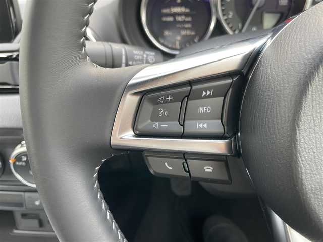 マツダ ロードスター S スペシャルパッケージ 新潟県 2023(令5)年 0.4万km スノーフレイクホワイトパールマイカ ワンオーナー/HDDナビ/ワンセグテレビ/バックカメラ/クルーズコントロール/コーナーセンサー/プッシュスタート/運転席助手席シートヒーター/Bluetooth/スペアキー1個