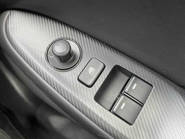 マツダ ロードスター S スペシャルパッケージ 新潟県 2023(令5)年 0.4万km スノーフレイクホワイトパールマイカ ワンオーナー/HDDナビ/ワンセグテレビ/バックカメラ/クルーズコントロール/コーナーセンサー/プッシュスタート/運転席助手席シートヒーター/Bluetooth/スペアキー1個