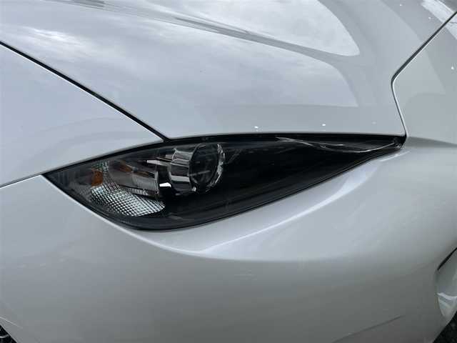 マツダ ロードスター S スペシャルパッケージ 新潟県 2023(令5)年 0.4万km スノーフレイクホワイトパールマイカ ワンオーナー/HDDナビ/ワンセグテレビ/バックカメラ/クルーズコントロール/コーナーセンサー/プッシュスタート/運転席助手席シートヒーター/Bluetooth/スペアキー1個